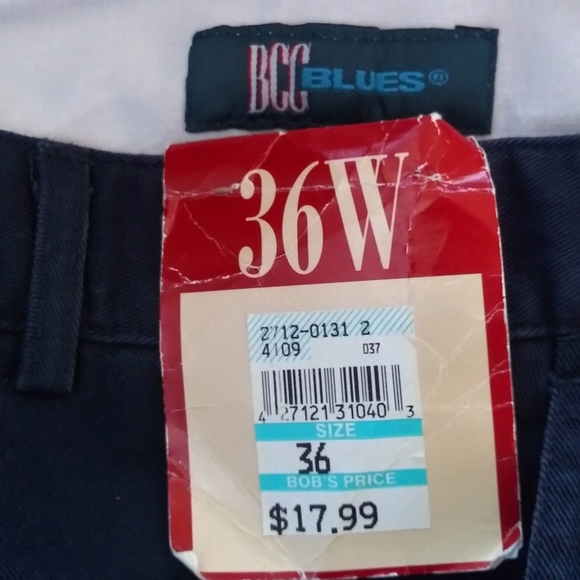 NWT Navy Blue Shorts · 36 - Picture 14 of 14